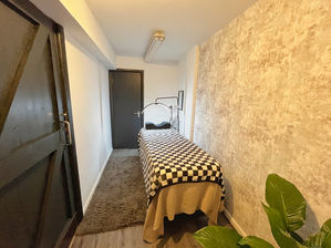 Photo 24- click for photo gallery